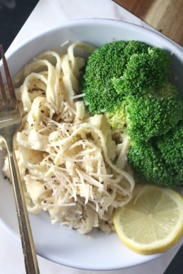 This Vegan Cauliflower Fettuccine Alfredo recipe is comfort food without the guilt. A non-dairy healthier classic with 10 ingredients ready in 30 minutes!