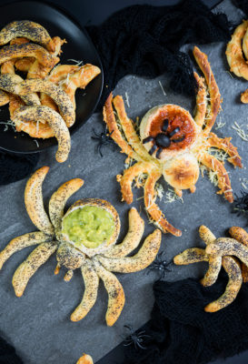 Your party guests will have a frighteningly good time while noshing on these surprisingly simple Pizza Dough Spider Dip Bowls. Fill them up with marinara or guacamole to please all of the ghouls and goblins in your crowd!